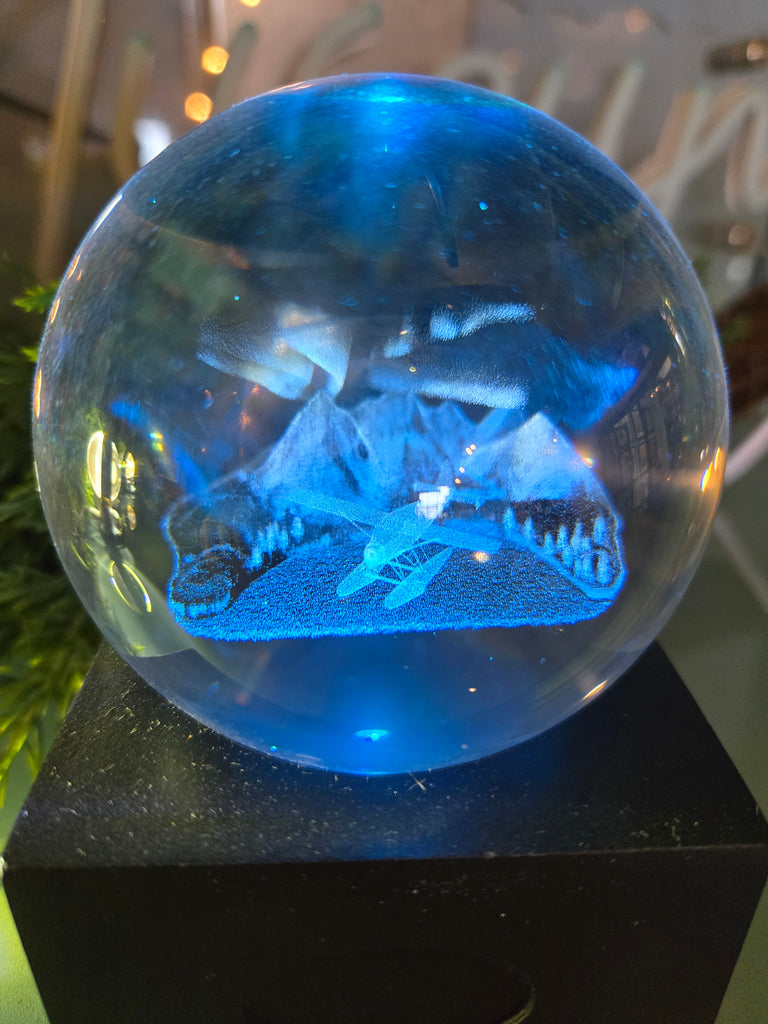 FLOAT PLANE NORTHERN LIGHTS CRYSTAL BALL NIGHT LIGHT