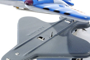 “Flying Hops” aeroplane with spring mechanism