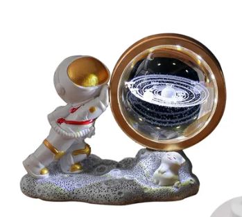 3D Creative Astronaut Crystal Ball Led Night Light