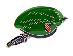 Green Beret Special forces Lapel Pin