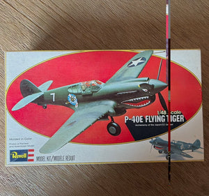 Revell P-40E Flying Tiger 1/48 Scale Kit