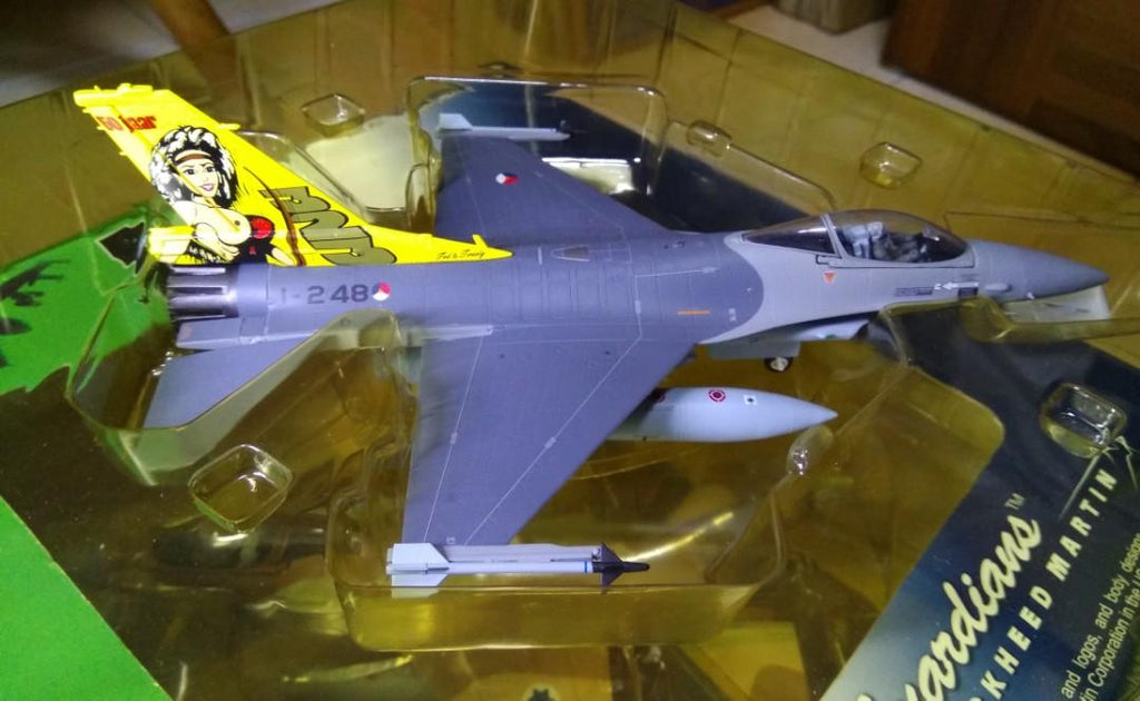F-16 Sky Guardians   "Dirty Diana" DIE-CAST METAL  Witty Wings